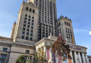 Przed Pałacem Kultury