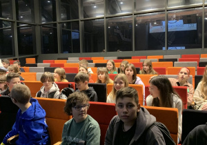 Uczniowie podczas wykłady w EC1