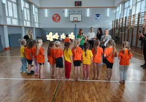 Wręczanie nagród przedszkolakom