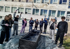 Uczniowie przy pracy