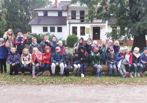 Klasa 2a i 2b na wycieczce w Lesie Łagiewnickim.